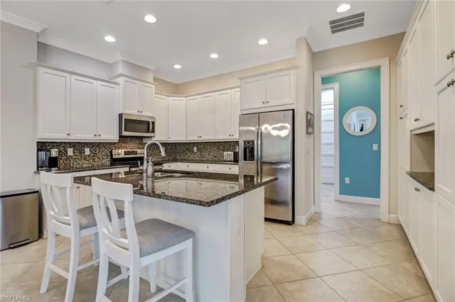 $4,500 | 7194 Dominica Drive, Naples, FL 34113