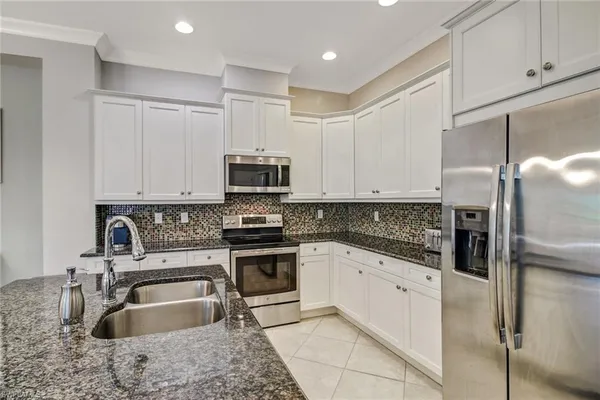 $4,500 | 7194 Dominica Drive, Naples, FL 34113