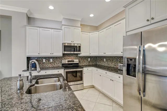 $4,500 | 7194 Dominica Drive, Naples, FL 34113