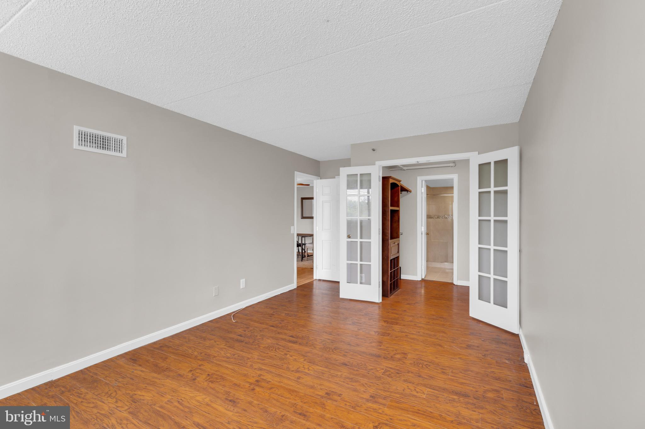 5911 Edsall Road, Unit 803 Alexandria, VA 22304 - Photo 21 of 34
