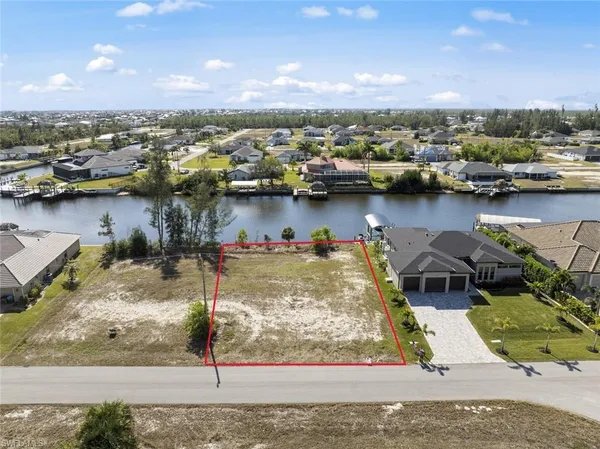 $257,000 | 4110 Northwest 27th Street, Cape Coral, FL 33993