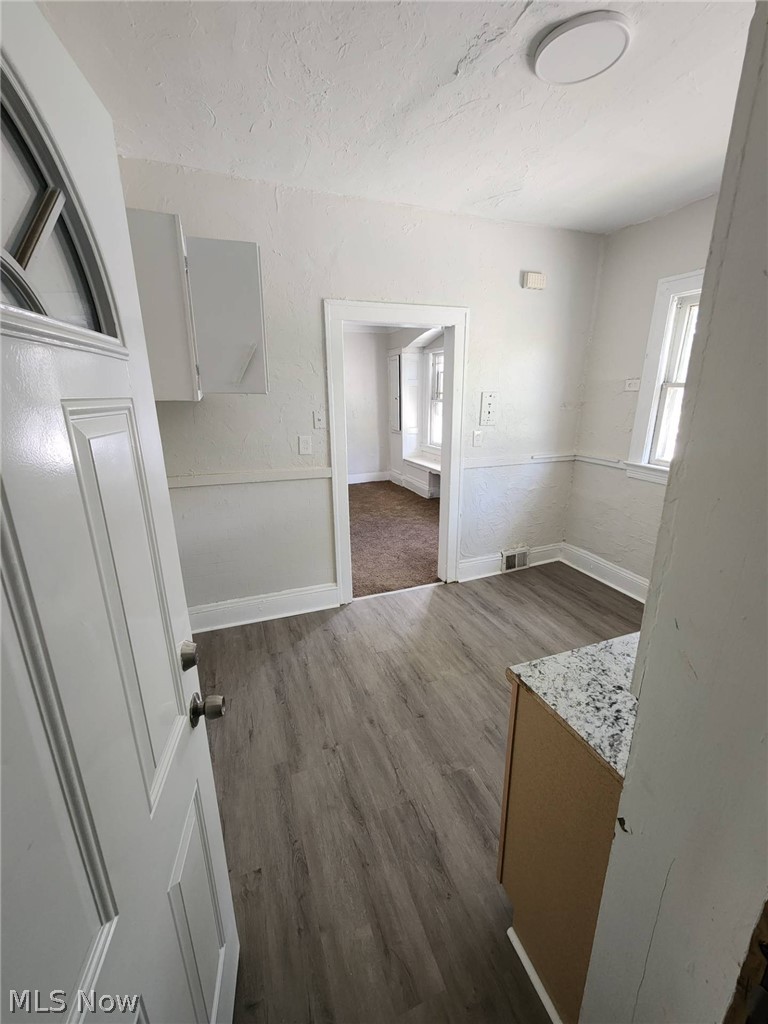 974 Eddy Road Cleveland, OH 44108 - Photo 14 of 48