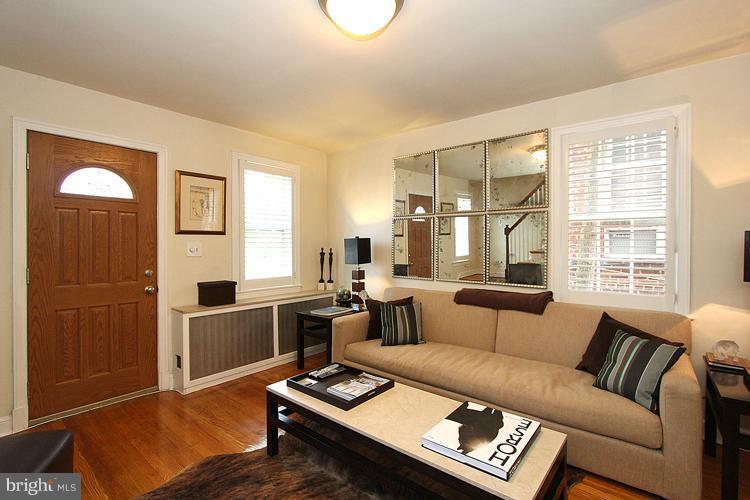 2032 Tunlaw Road Northwest Washington, DC 20007 - Photo 14 of 30 Living Room