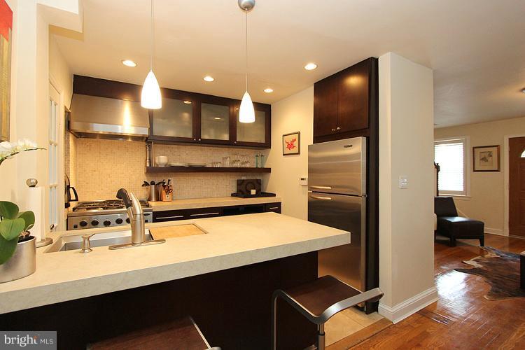 2032 Tunlaw Road Northwest Washington, DC 20007 - Photo 15 of 30 Kitchen