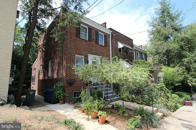 2032 Tunlaw Road Northwest Washington, DC 20007 - Photo 9 of 30 Exterior (General)