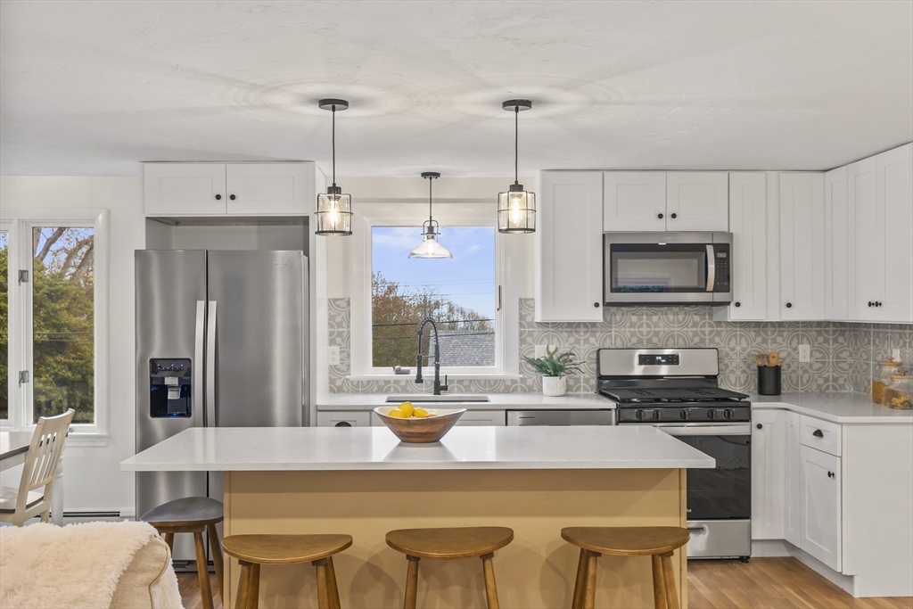 30 Tupelo Road Marshfield, MA 02050 - Photo 4 of 32