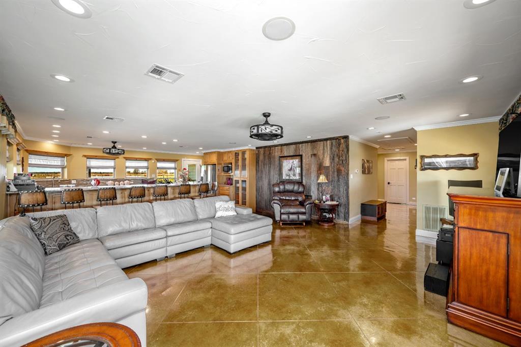 103 Hyde Lake Road Bennington, OK 74723 - Photo 17 of 39 Looking toward kitchen and bar