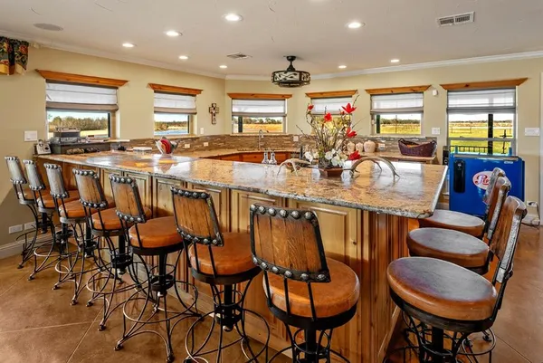 $35,400,000 | 103 Hyde Lake Road, Bennington, OK 74723