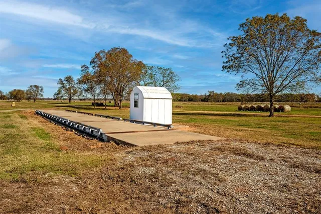 $35,400,000 | 103 Hyde Lake Road, Bennington, OK 74723