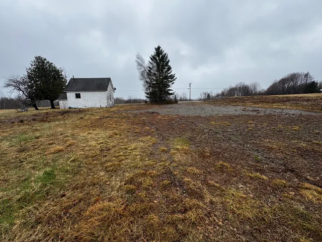 $89,000 | 1248 Kingman Road, Kingman, ME 04451