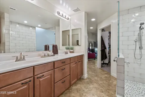 $615,000 | 21320 North 56th Street, Unit 1068, Phoenix, AZ 85054
