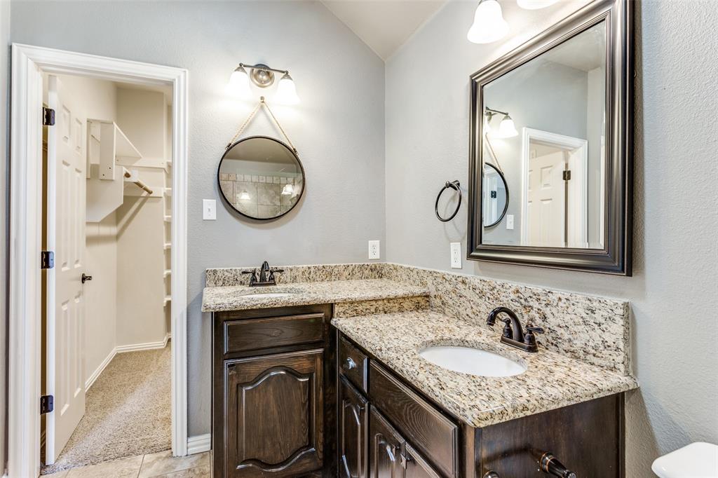 9005 Ranch Bluff Court Benbrook, TX 76126 - Photo 23 of 40
