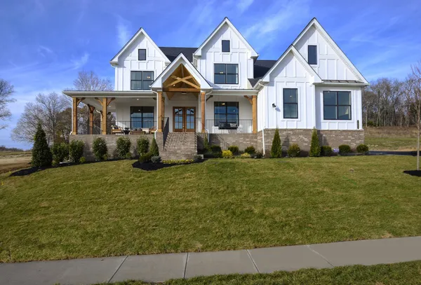 $1,091,740 | 7281 Belvoir Drive, Fairview, TN 37062