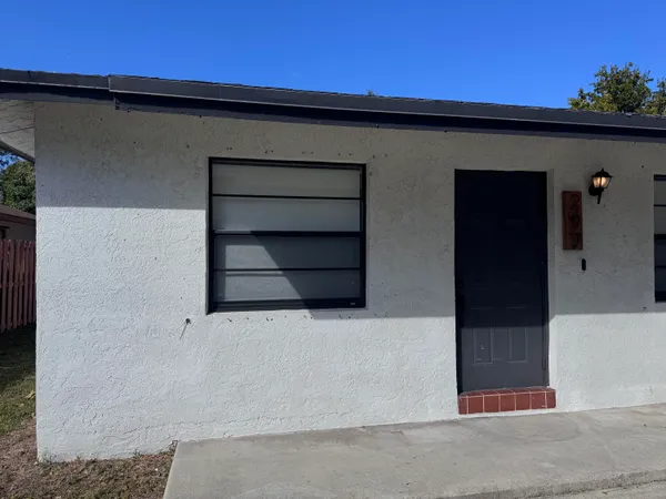 $2,700 | 297 Northwest 1st Avenue, Deerfield Beach, FL 33441