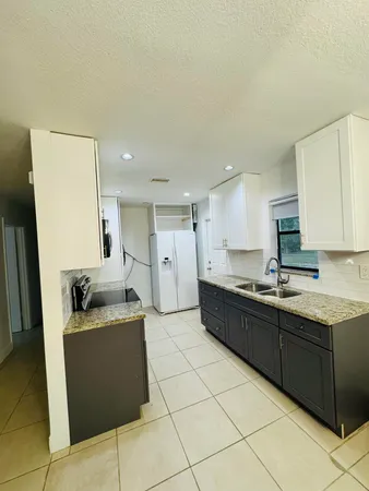 $2,700 | 297 Northwest 1st Avenue, Deerfield Beach, FL 33441