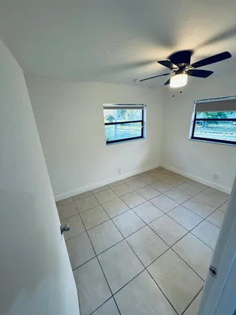 $2,700 | 297 Northwest 1st Avenue, Deerfield Beach, FL 33441