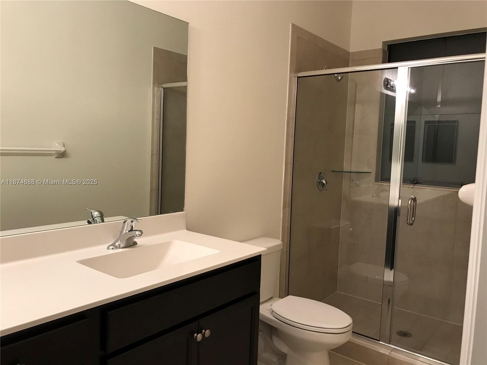 10390 West 33rd Lane Hialeah, FL 33018 - Photo 9 of 17