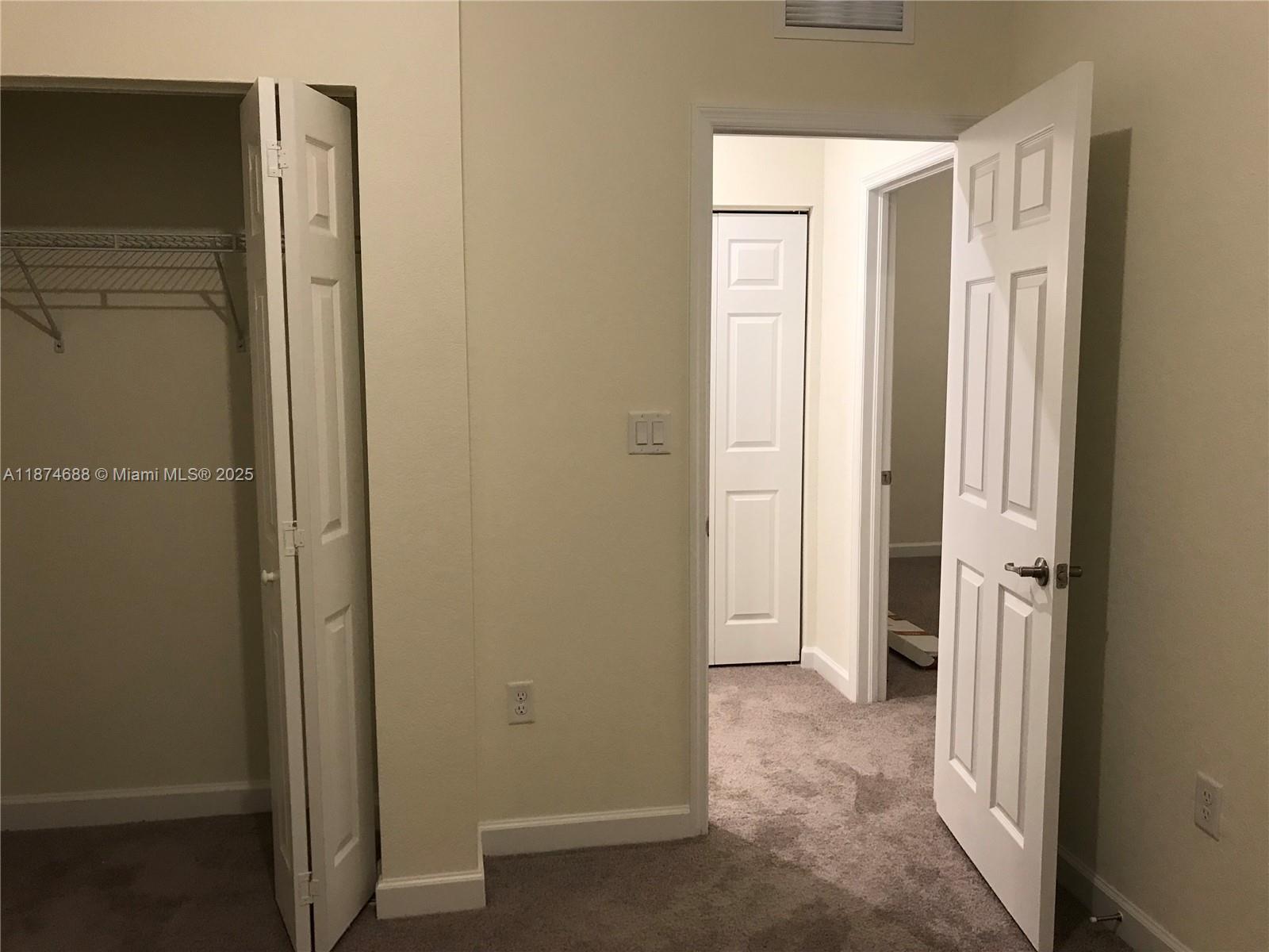 10390 West 33rd Lane Hialeah, FL 33018 - Photo 10 of 17