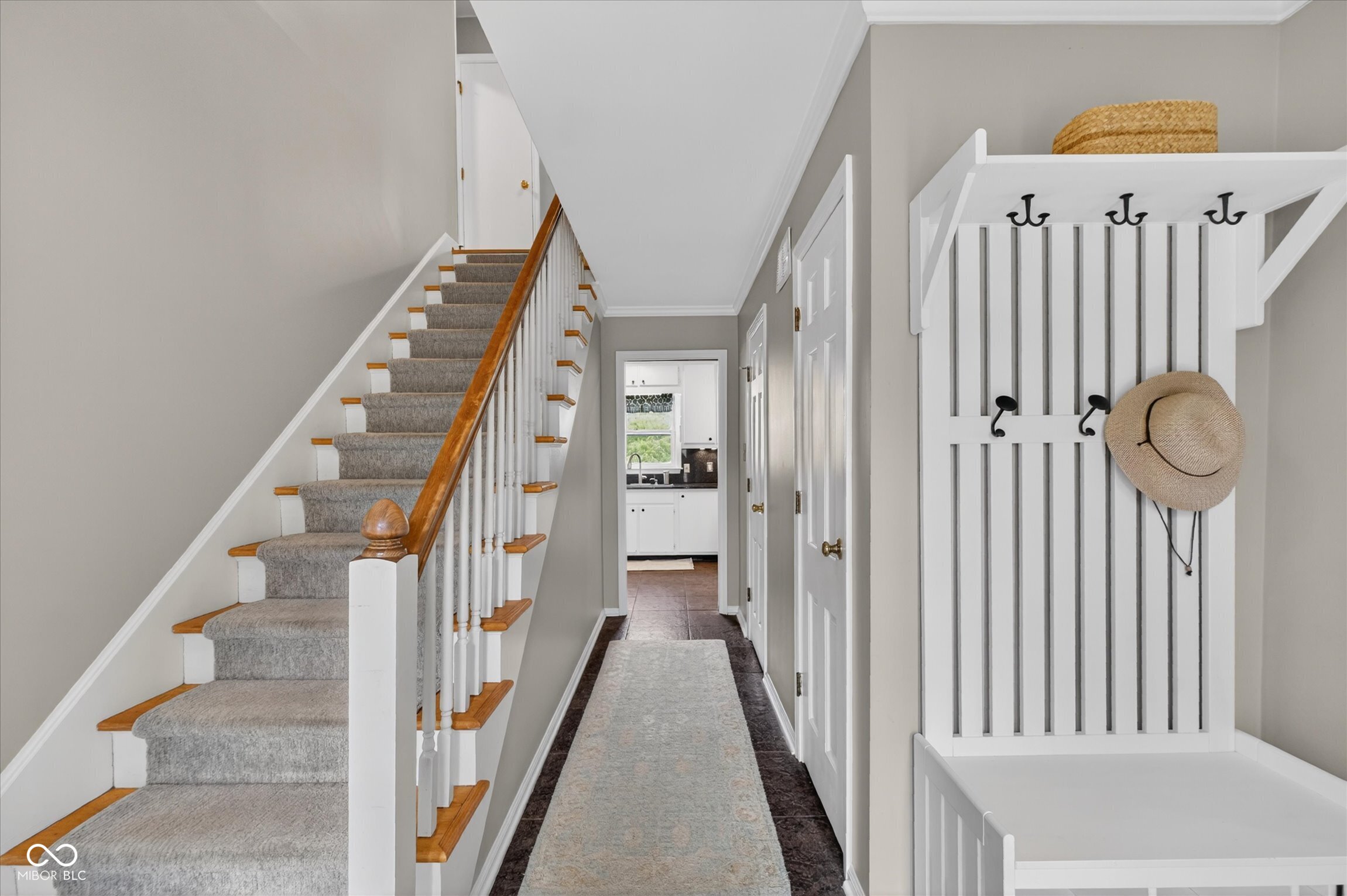 1948 Brewster Road Indianapolis, IN 46260 - Photo 7 of 48