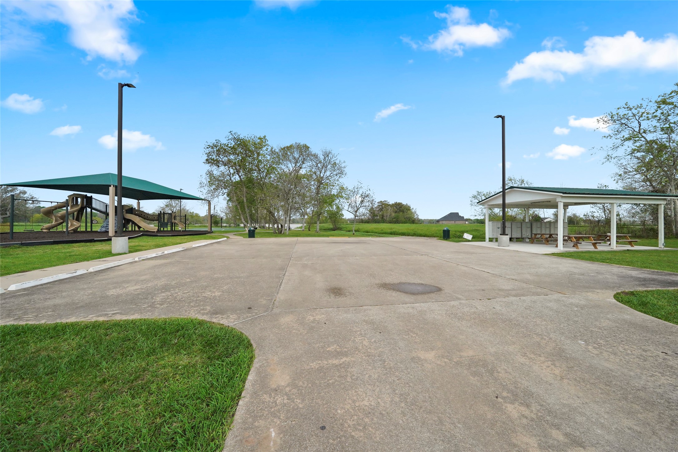 21502 Chenango Lake Drive Angleton, TX 77515 - Photo 14 of 18 Community Amenities