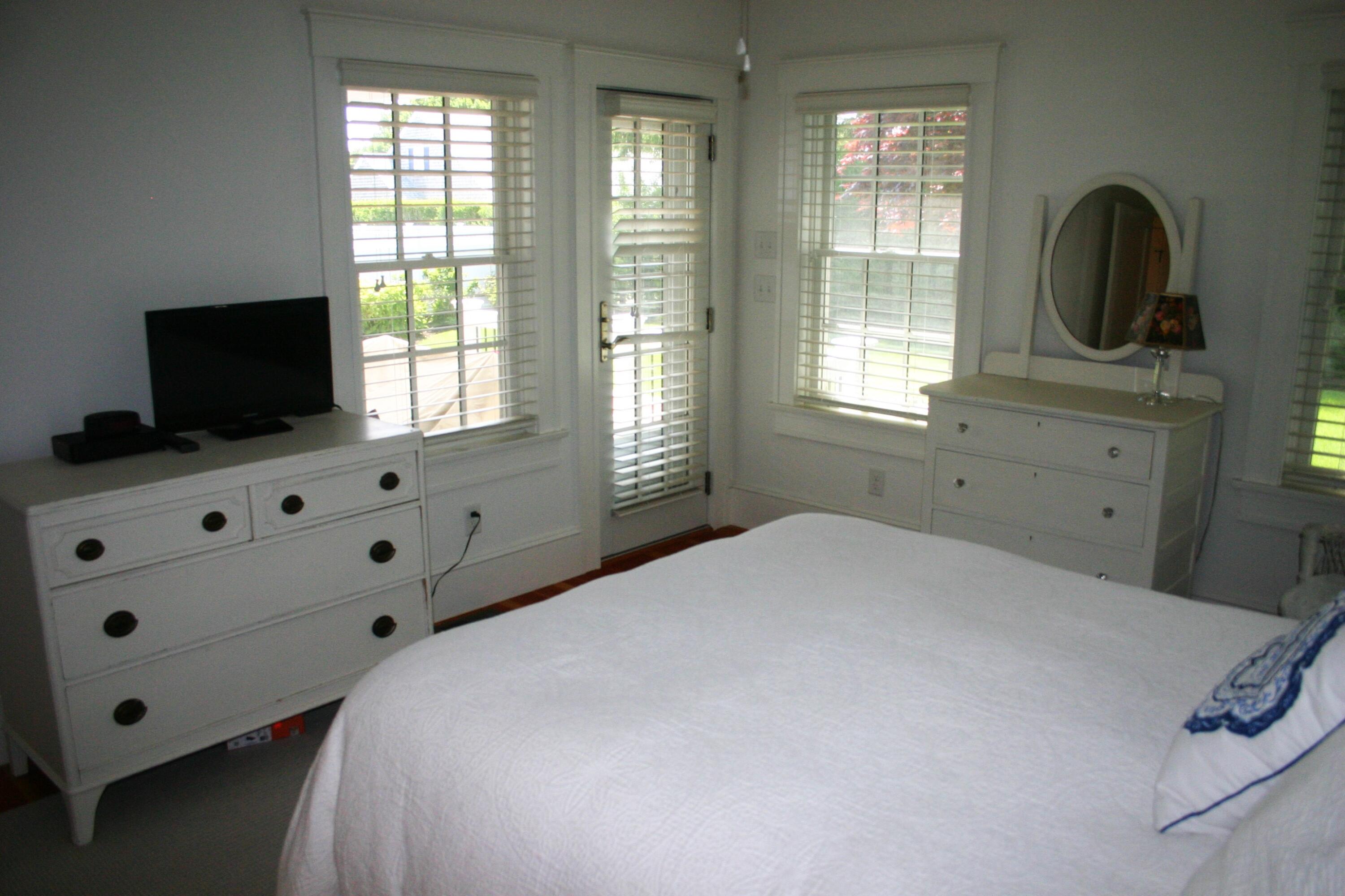 303 Old Harbor Road Chatham, MA 02633 - Photo 19 of 19 Mullin bedroom 4