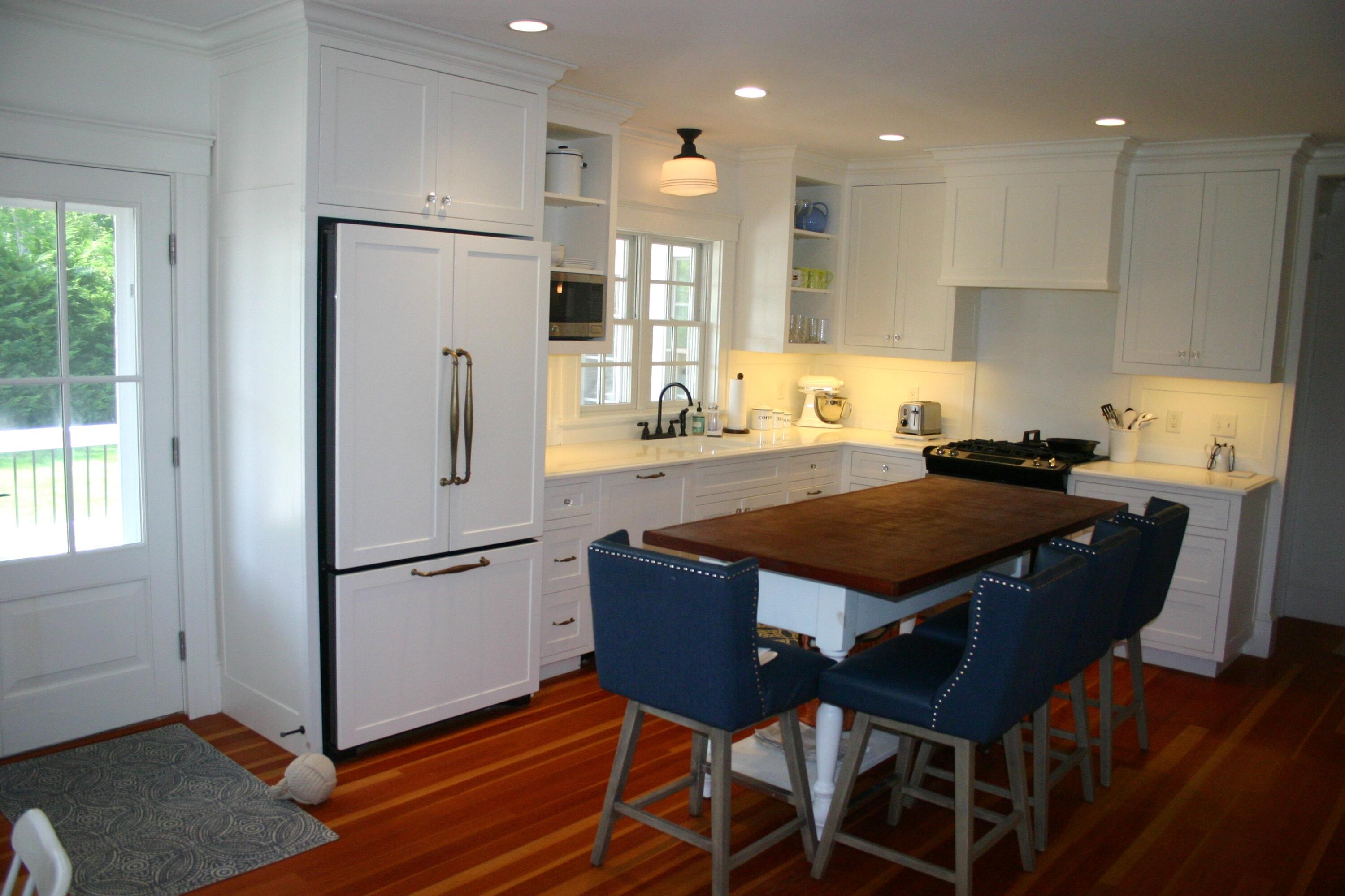 303 Old Harbor Road Chatham, MA 02633 - Photo 9 of 19 Mullin dining kitchen