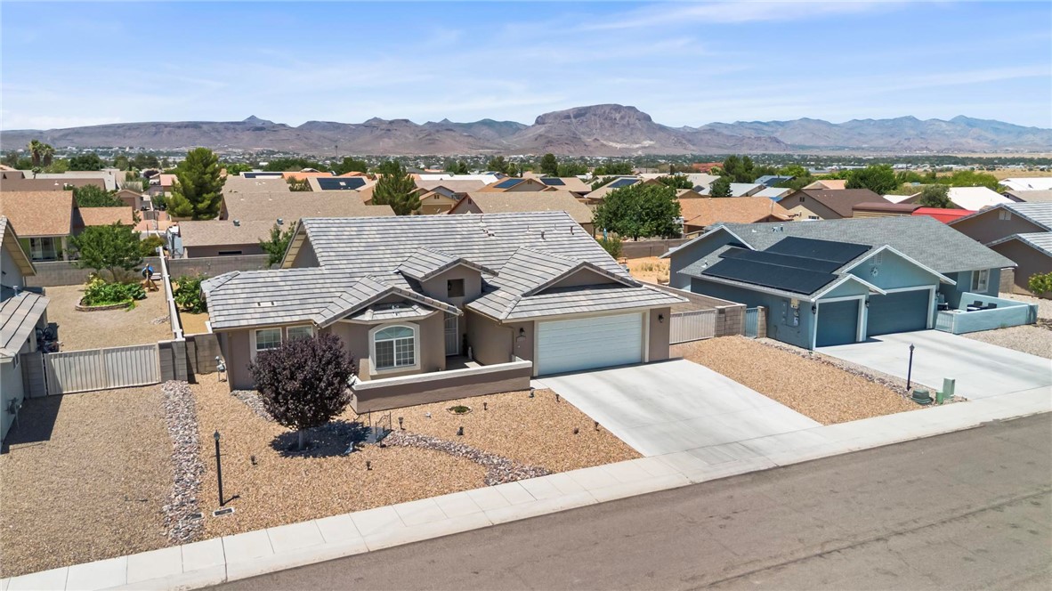 3897 Easy Street Kingman, AZ 86409 - Photo 46 of 53 an aerial view of a house with a yard