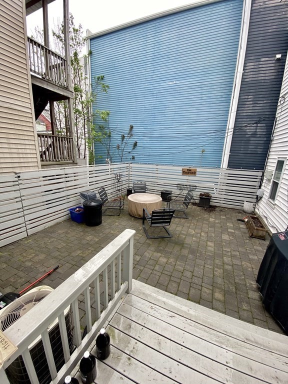 348 E Street Boston, MA 02127 - Photo 4 of 17