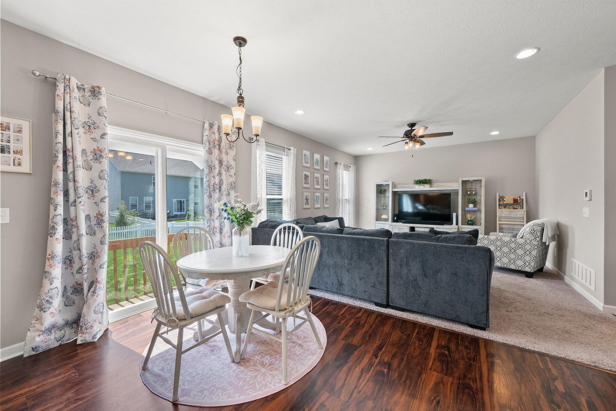 6875 Brooklyn Heights Road Westerville, OH 43081 - Photo 13 of 47 Eating space/family room