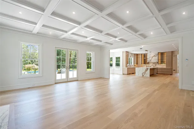 $8,499,000 | 8 Dogwood Hill, Glen Head, NY 11545