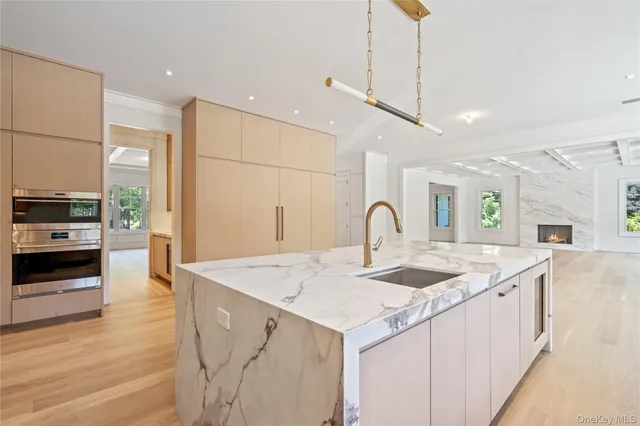 $8,499,000 | 8 Dogwood Hill, Glen Head, NY 11545