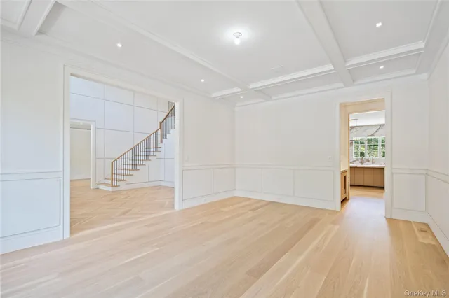 $8,499,000 | 8 Dogwood Hill, Glen Head, NY 11545