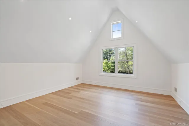 $8,499,000 | 8 Dogwood Hill, Glen Head, NY 11545