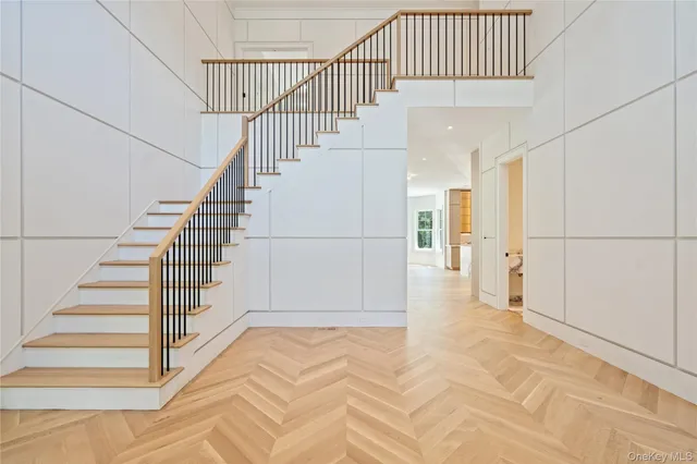 $8,499,000 | 8 Dogwood Hill, Glen Head, NY 11545