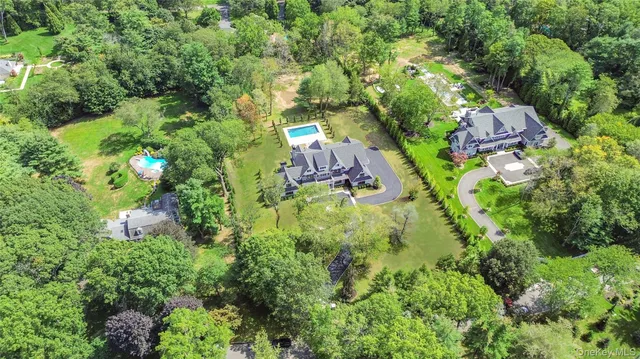 $8,499,000 | 8 Dogwood Hill, Glen Head, NY 11545