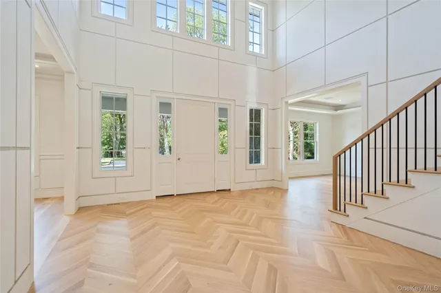 $8,499,000 | 8 Dogwood Hill, Glen Head, NY 11545