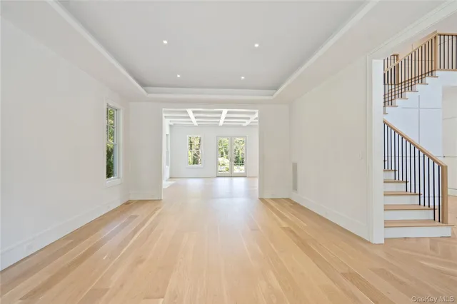 $8,499,000 | 8 Dogwood Hill, Glen Head, NY 11545