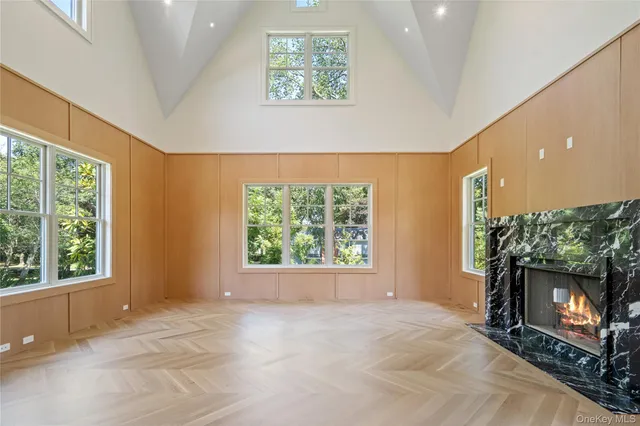 $8,499,000 | 8 Dogwood Hill, Glen Head, NY 11545