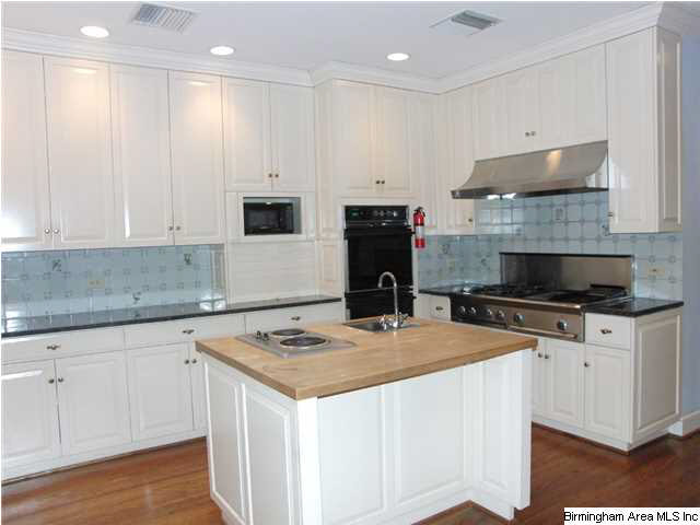 2716 Southwood Road Birmingham, AL 35223 - Photo 7 of 30