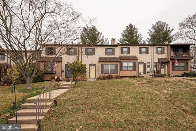 $419,900 | 261 Bishop Drive, Aston, PA 19014