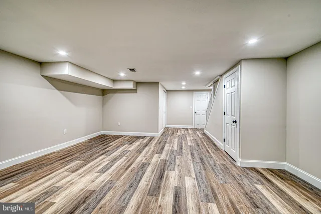 $419,900 | 261 Bishop Drive, Aston, PA 19014