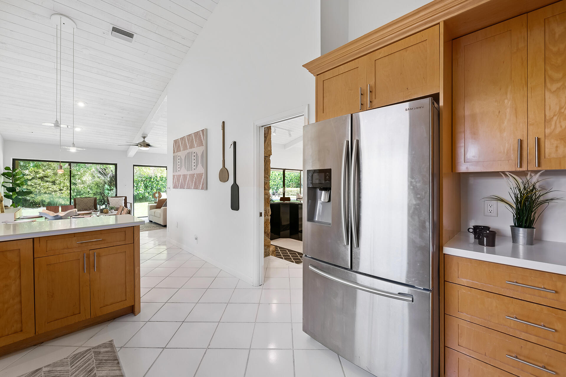 7587 Estrella Circle Boca Raton, FL 33433 - Photo 27 of 35 Kitchen