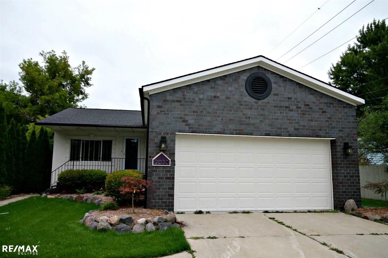 2030 Grace Avenue Rochester Hills, MI 48309 - Photo 1 of 31