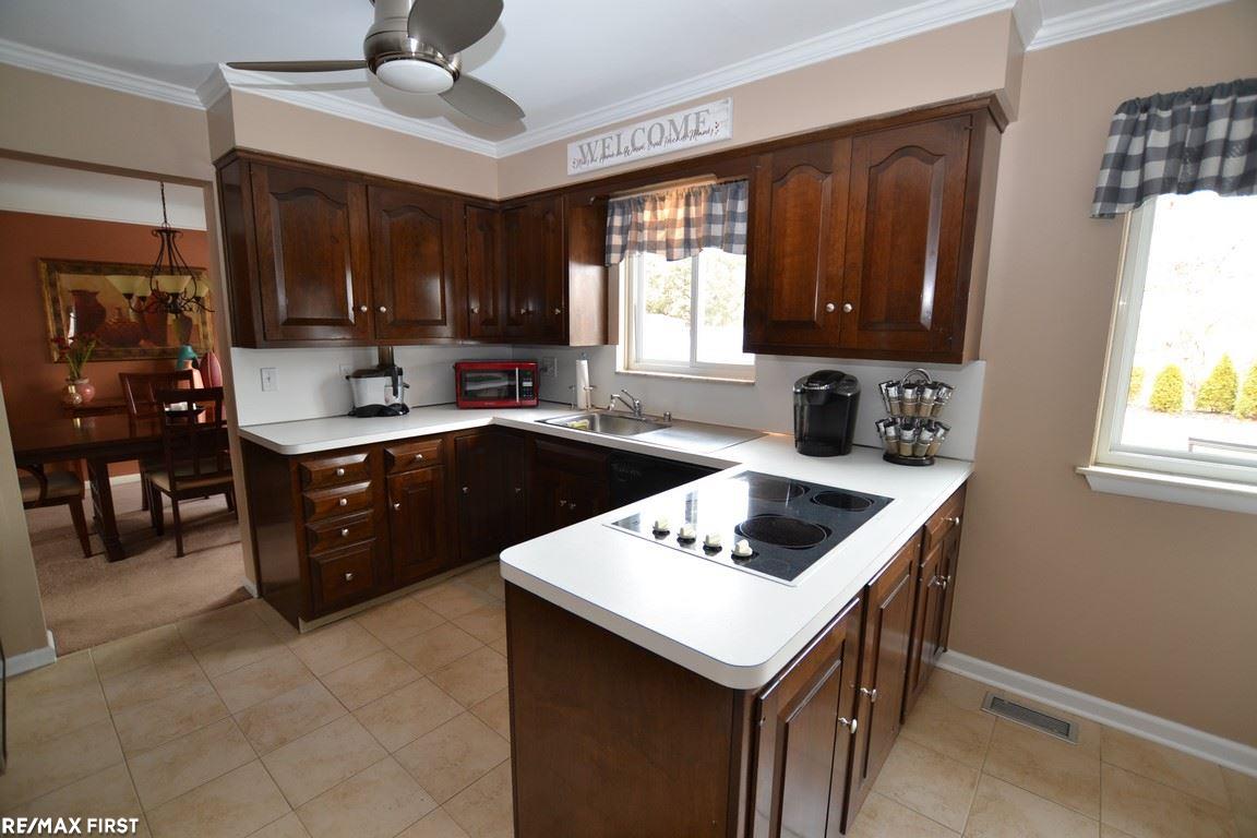 18525 Davidson Road Fraser, MI 48026 - Photo 6 of 43 31342126-5.JPG