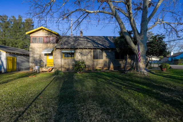 $235,000 | 734 Douglass Street, Red Bluff, CA 96080