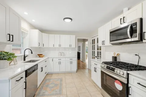 $599,000 | 604 Lavergne Avenue, Wilmette, IL 60091