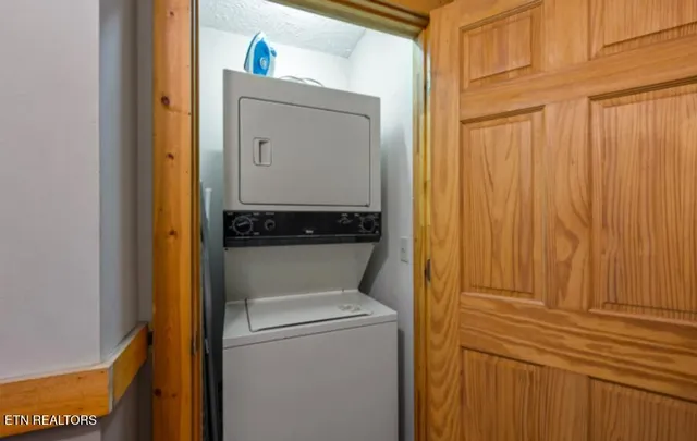 $874,999 | 315 Brown Wren Way, Gatlinburg, TN 37738