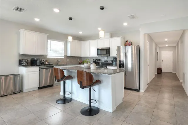 $2,400 | 1623 Aspen Avenue, Davenport, FL 33837