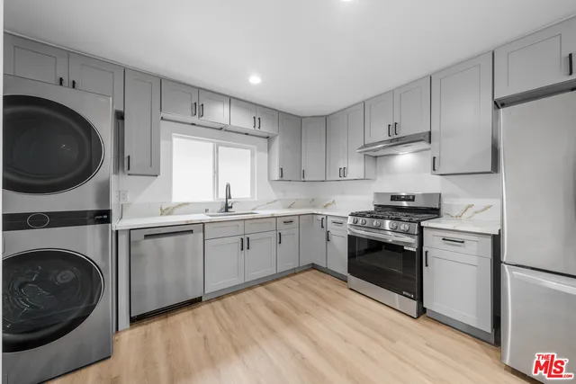 $4,350 | 1537 North Kingsley Drive, Los Angeles, CA 90027