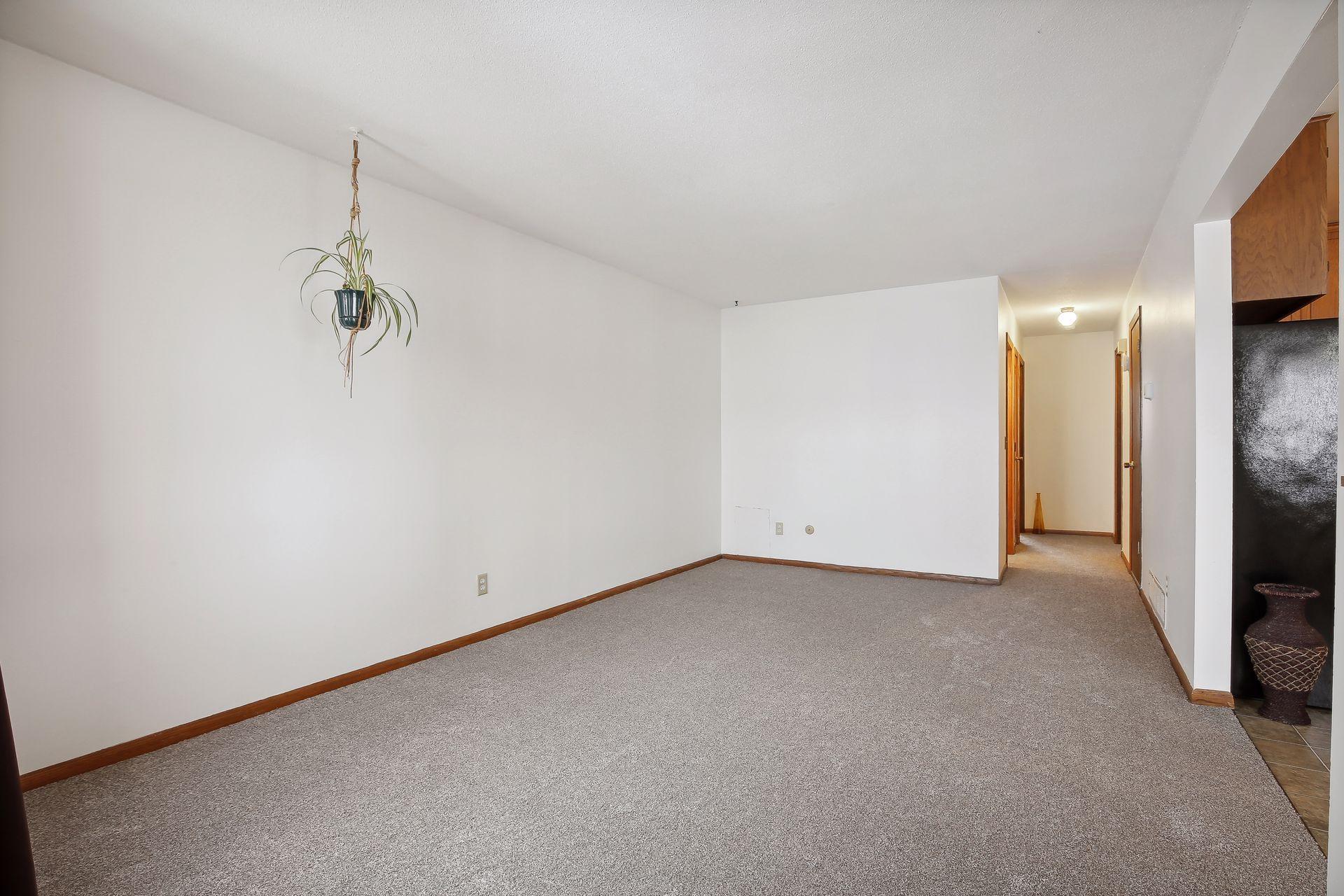 441 Ruth Street North St. Paul, MN 55119 - Photo 6 of 60 Gallery Image 6